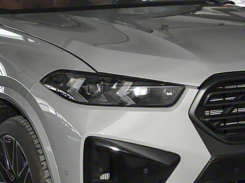 2023�� X5 M ������