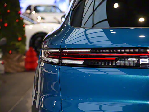 2025�� Cayenne 3.0T