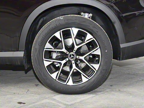 2025�� GLC 260 L 4MATIC ������