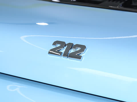 2025�� 2.0T ����
