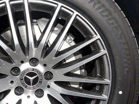 2024�� GLC 300 L 4MATIC ������ 7��