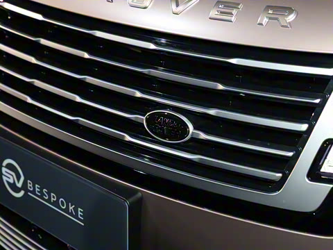 2025�� 4.4 V8 SV�й�ʮ����߶���