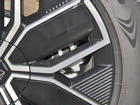 2024�� 700 ���������������