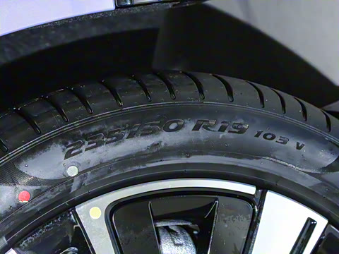 2025�� 702 �Ǽ�˫�������ٰ�