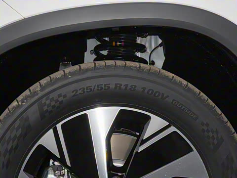 2025�� ̽��L 330TSI ������Ӣ