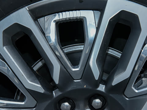 2025�� 2.7T �������۷��