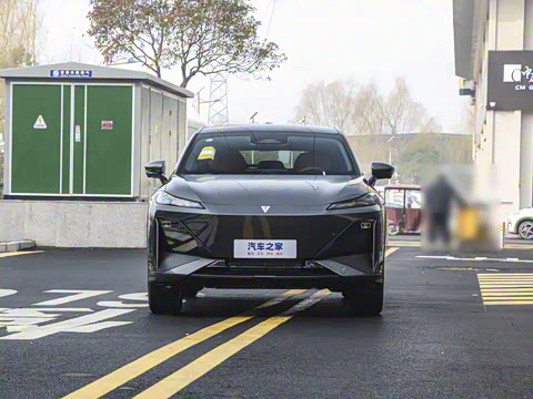 2025�� 520Max ��ΪǬ���Ǽ�ADS SE�����