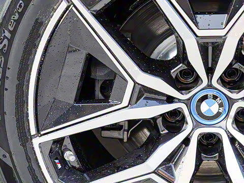 2025�� eDrive 40L M�˶���װ