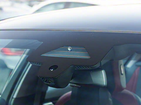 2025�� eDrive 40L M�˶���װ