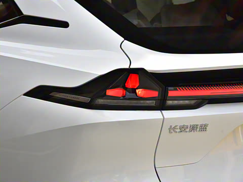 2025�� 530UltraǬ���Ǽ�ADS SE�����