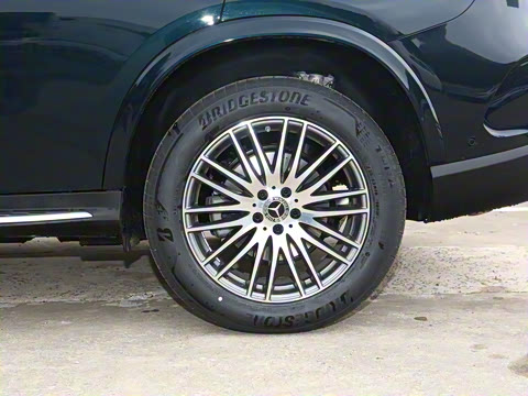 2024�� GLC 300 L 4MATIC ������ 7��