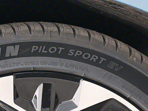 2025�� �����Ǽݰ� 75kWh