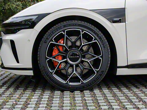 2025�� �����������Ǽݰ� 100kWh