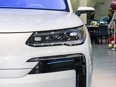 2025�� �콢��