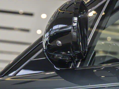 2025�� 3.0 L6 400PS ʢ���ӳ���