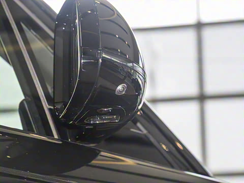 2025�� 3.0 L6 400PS ʢ���ӳ���