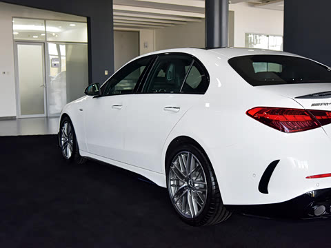 2024�� �Ŀ� AMG C 43 4MATIC