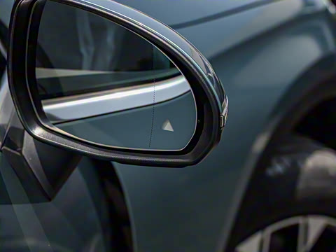 2025�� �Ŀ� GLC 260 L 4MATIC ������