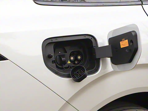 2025�� 210Max���Ȱ� 6��