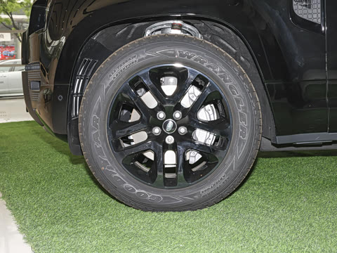 2025�� 130 3.0T P400 Զ���ر��