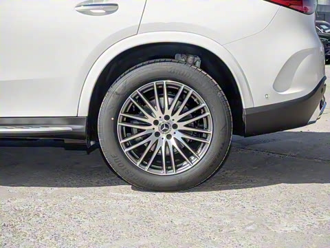 2025�� �Ŀ� GLC 300 L 4MATIC ������ 5��