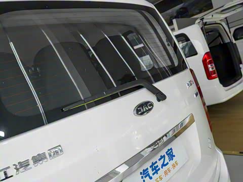 2023�� PLUS 1.8L 9�����˰�CNG