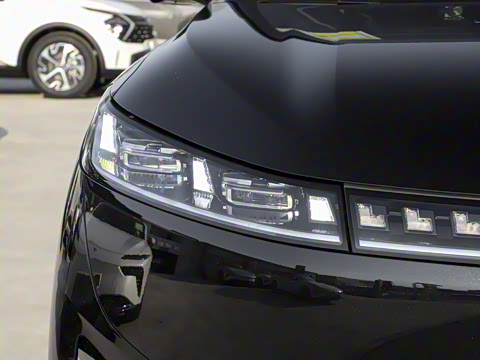 2025�� 636Ultra���Ȱ� 5��