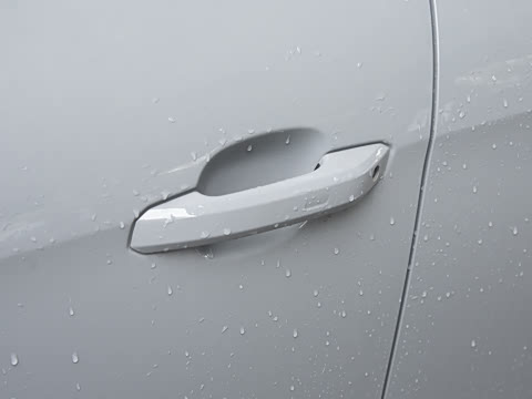 2025�� 200���������� 40 TFSI ���������� B&O ��ҹ��