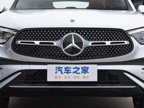 2025�� GLC 300 L 4MATIC ������ 5��