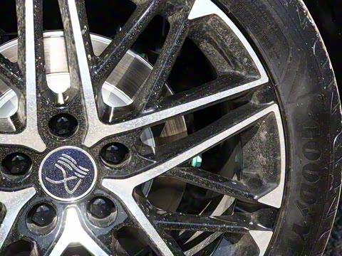 2025�� EV �Ǽݰ� 605KM�캽��