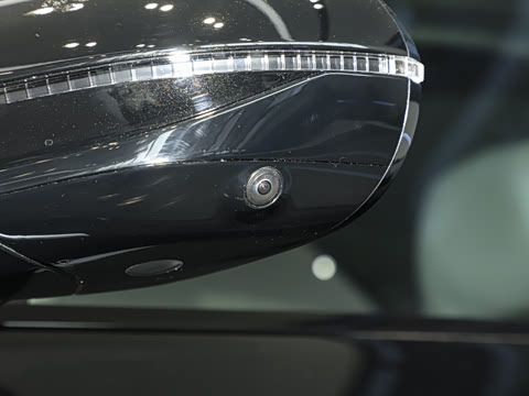 2025�� 702 �Ǽ�˫�������ٰ�