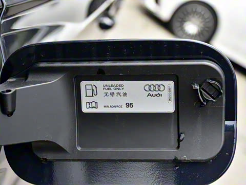 2025�� 45 TFSI quattro S line����ʿ��