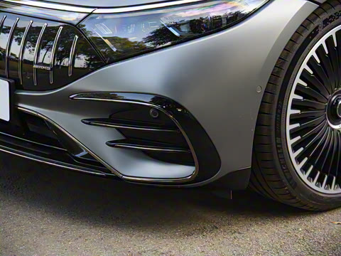 2023�� AMG EQS 53 4MATIC+