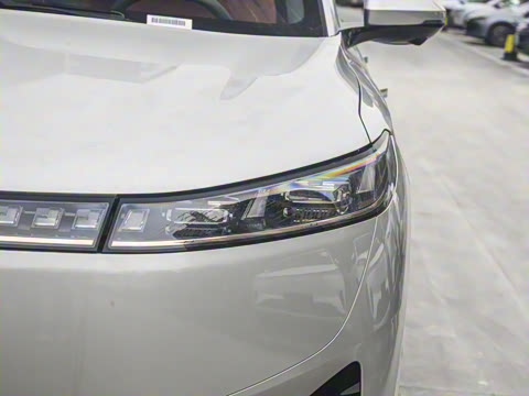 2025�� 636Ultra���Ȱ� 6��