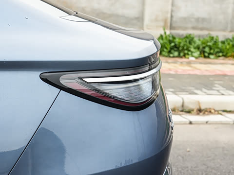 2025�� �Ǽݰ� DM-i 1.5L 125km �����