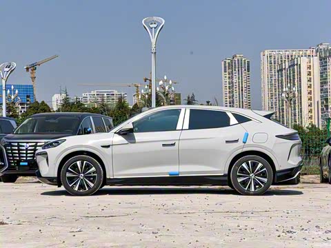 2025�� 702 �Ǽ�˫�������ٰ�