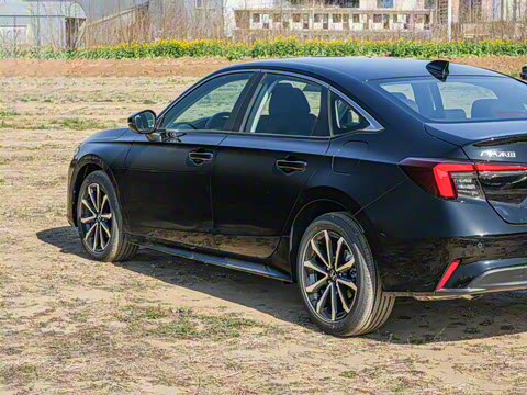 2025�� 240TURBO CVT�Ƽ���