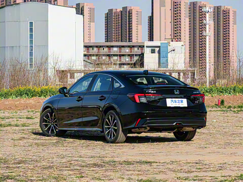 2025�� 240TURBO CVT�Ƽ���