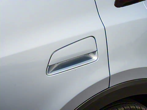 2025�� �Ǽݰ� 305km ���ɰ�