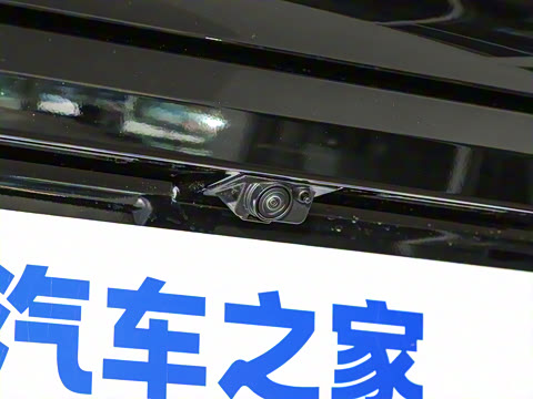 2024�� 4.0T V8 ������