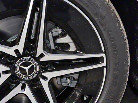 2025�� �Ŀ� C 260 L �ҹ�˶���