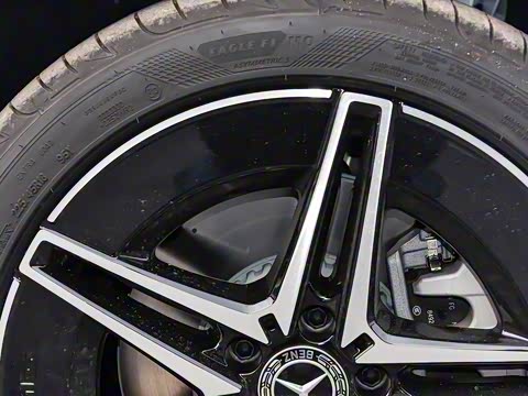 2025�� �Ŀ� C 260 L �ҹ�˶���