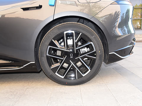 2025�� Pro�����