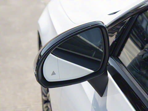 2025�� CLE 300 4MATIC �����ͽ��ܳ�