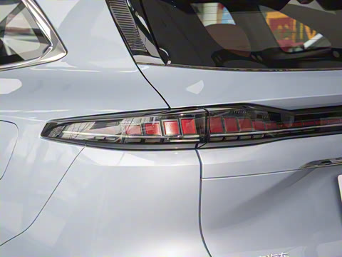 2025�� ���Ĵ� UItra 2.0T ������ �ǻ۾�����