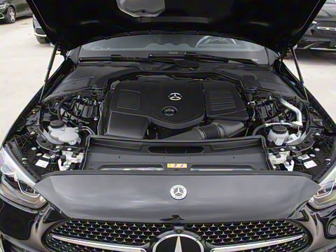 2025�� �Ŀ� C 260 L �ҹ�˶���