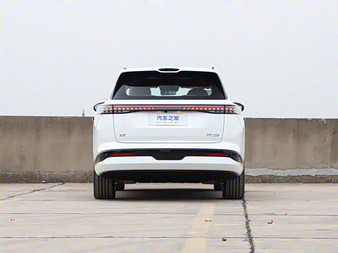 2025�� 636Ultra����� 6��