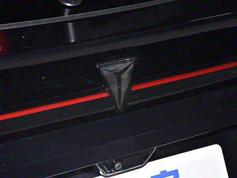 2025�� 215Max ��ΪǬ���Ǽ�ADS SE���̰�