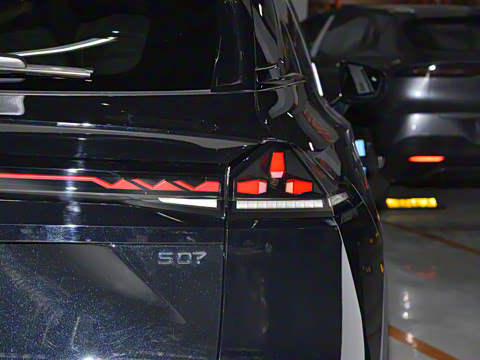 2025�� 215Max ��ΪǬ���Ǽ�ADS SE���̰�