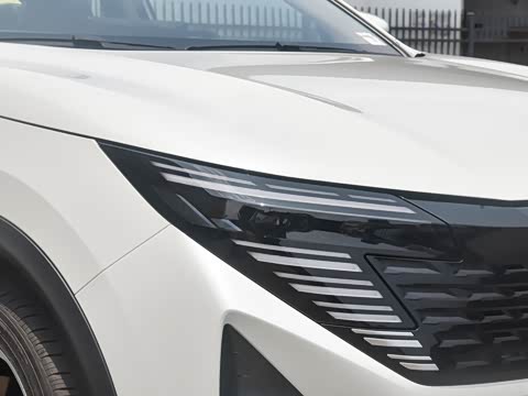 2025�� �Ŀ� ���� 2.0L CVT XV+���Ȱ�